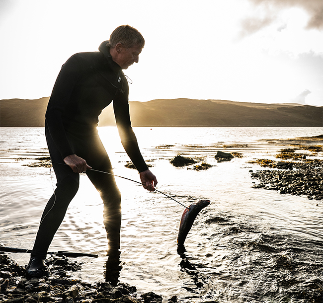 Spear Fishing Experience at SCALISCRO Estate Scotland